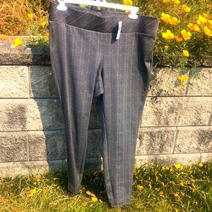 Women’s New grey plaid  pants by Torrid size 2r